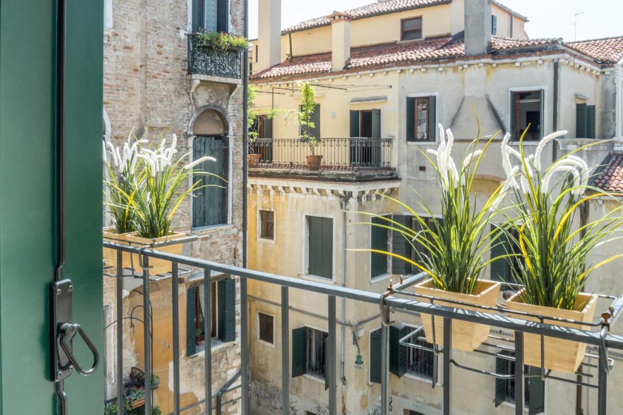 San Polo Design Apartments By Wonderful Italy เวนิส ภายนอก รูปภาพ